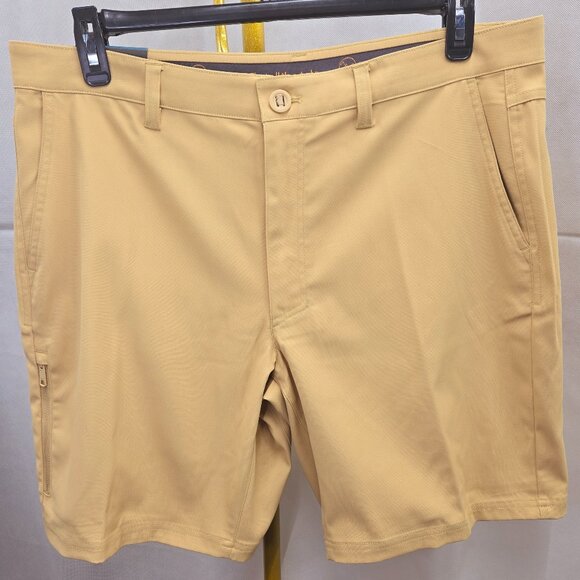 TAHOE RIVER OUTFITTERS (TRO) Other - NWT TAHOE RIVER OUTFITTERS (TRO) PRAIRIE SAND WICKING WALKING SHORTS SIZE 36